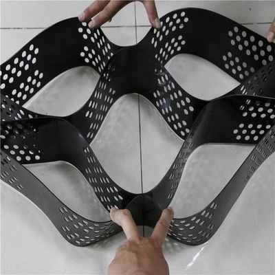 DISTANCIA DE SOLDADOR Geocella de HDPE de 330 mm a 1000 mm para el control de la erosión y la estabilización de las carreteras