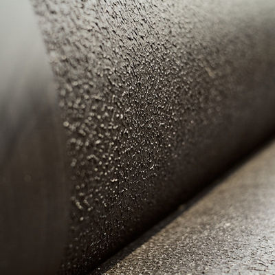 Geomembrana de HDPE de 1m-8m de ancho para estanques de Koi y jardines acuáticos Superficie lisa/texturizada
