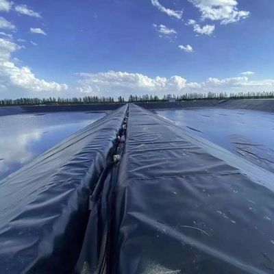 1Geomembrana de HDPE de 0,0 mm para estanques de pescado Ancho 1-6m Geomembrana negra resistente a productos químicos