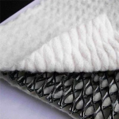Geonet de drenaje compuesto de geotextil de 7 mm de espesor para vertederos respetuosos con el medio ambiente