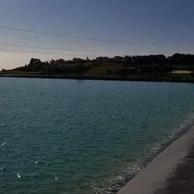 Geomembrana HDPE de alta resistencia a la tracción para revestimiento de estanques de peces y revestimiento de piscinas