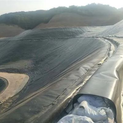 Geomembrana de HDPE de superficie doble lisa de 0,5 mm resistente a la corrosión para la cría de camarón