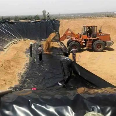 Geomembrana de HDPE de superficie doble lisa de 0,5 mm resistente a la corrosión para la cría de camarón