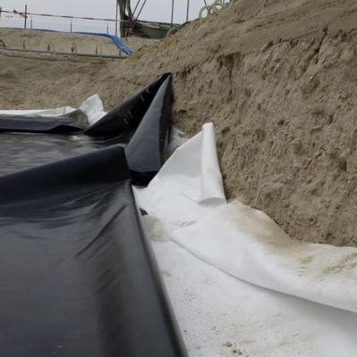 Udg Layfield Geomembrane para el proyecto de embalse de Sudáfrica en superficie doble lisa
