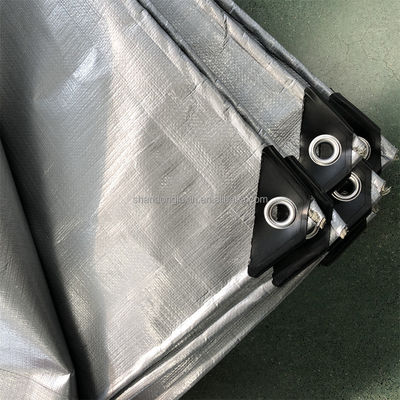 Revestido con lonas de PE gris plateado perfecto para bloquear la luz solar y protegerse de la lluvia