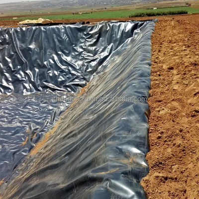 Geomembranas lisas para la protección de pendientes en vertederos prefabricados en exteriores