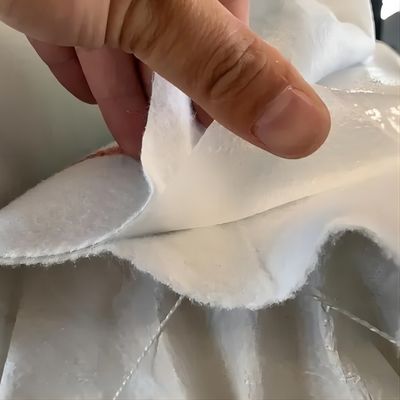 Geomembrana de HDPE 0,5 mm 1 mm 2 mm 2,5 mm para el revestimiento de estanques de peces 1-6 m de ancho Material impermeable