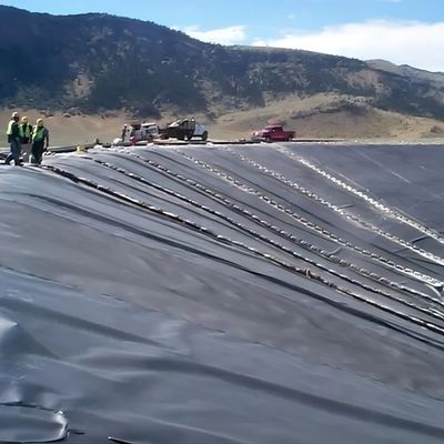Geomembranas con patrones 1 mm 2 mm espesor longitud 50-100m estándar ASTM GRI-GM13 directamente