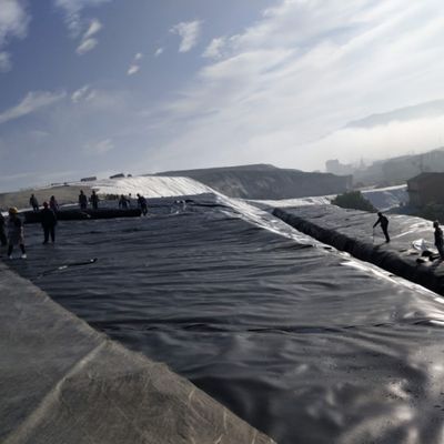 Piscina Piscina de pescado Geomembrana impermeable 1 mm 2 mm para el revestimiento artificial de la presa del tanque del lago