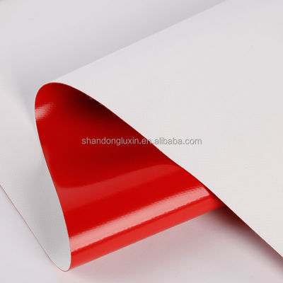 Tarpa de tejido impermeable con material de tela de PVC Ancho 2m-100m Durable y recubierto