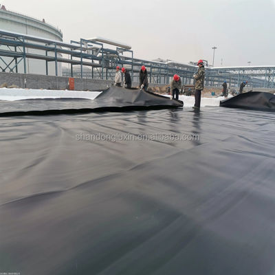 ASTM GRI-GM13 Geomembrana de HDPE estándar de 1 mm para aplicaciones en estanques de pescado y vertederos