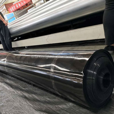 Membrana geomembrana de plástico en chapa de HDPE negro para depósito de agua y vertederos mineros