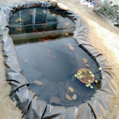 0.5mm 1mm HDPE Geomembrana lisa para tanques de almacenamiento de agua de diseño moderno longitud 50-200m