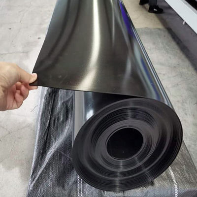 Geomembrana de HDPE lisa e impermeable para el revestimiento de estanques de peces en estilo de diseño industrial