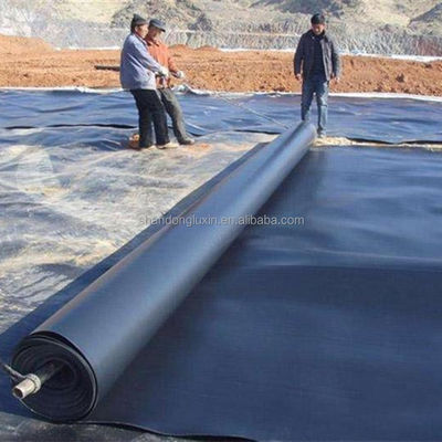 ASTM GRI-GM13 Geomembrana prefabricada de HDPE para estanques de pescado 1 mm para lago artificial