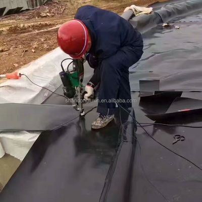 Diseño Gráfico Liner de presa de HDPE para acuicultura