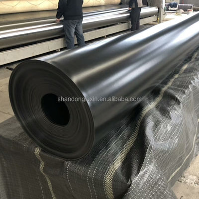 espesor 0,2 mm-2,8 mm Geomembrana de HDPE para el revestimiento de estanques de peces y el revestimiento de presas en estanques de relaves