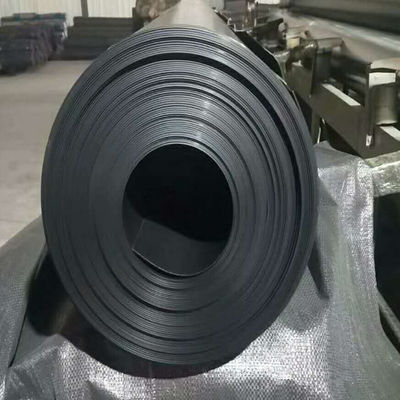 Geomembrana de HDPE de 1 mm y 2 mm de color negro para revestimientos de estanques agrícolas, biodigestor y vertedero