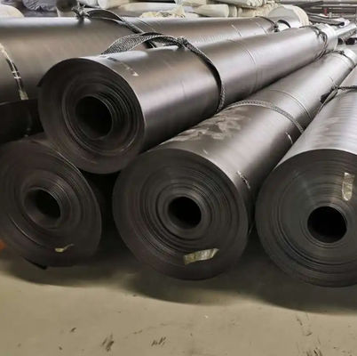 Revestidor de estanques de pescado de HDPE impermeable 30 mil 60 mil Geomembrana negra para tanques de almacenamiento de agua