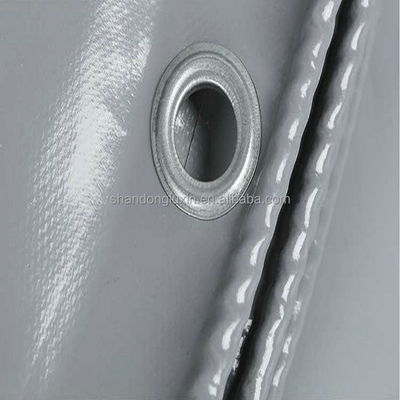 Tejido de lona de PVC impermeable para cubierta de camión 840DX840D-1300DX1300D 280-960gm
