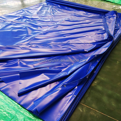 Rolos de lona de poliéster de tejido de PVC revestido para toldos exteriores y cubiertas de camiones